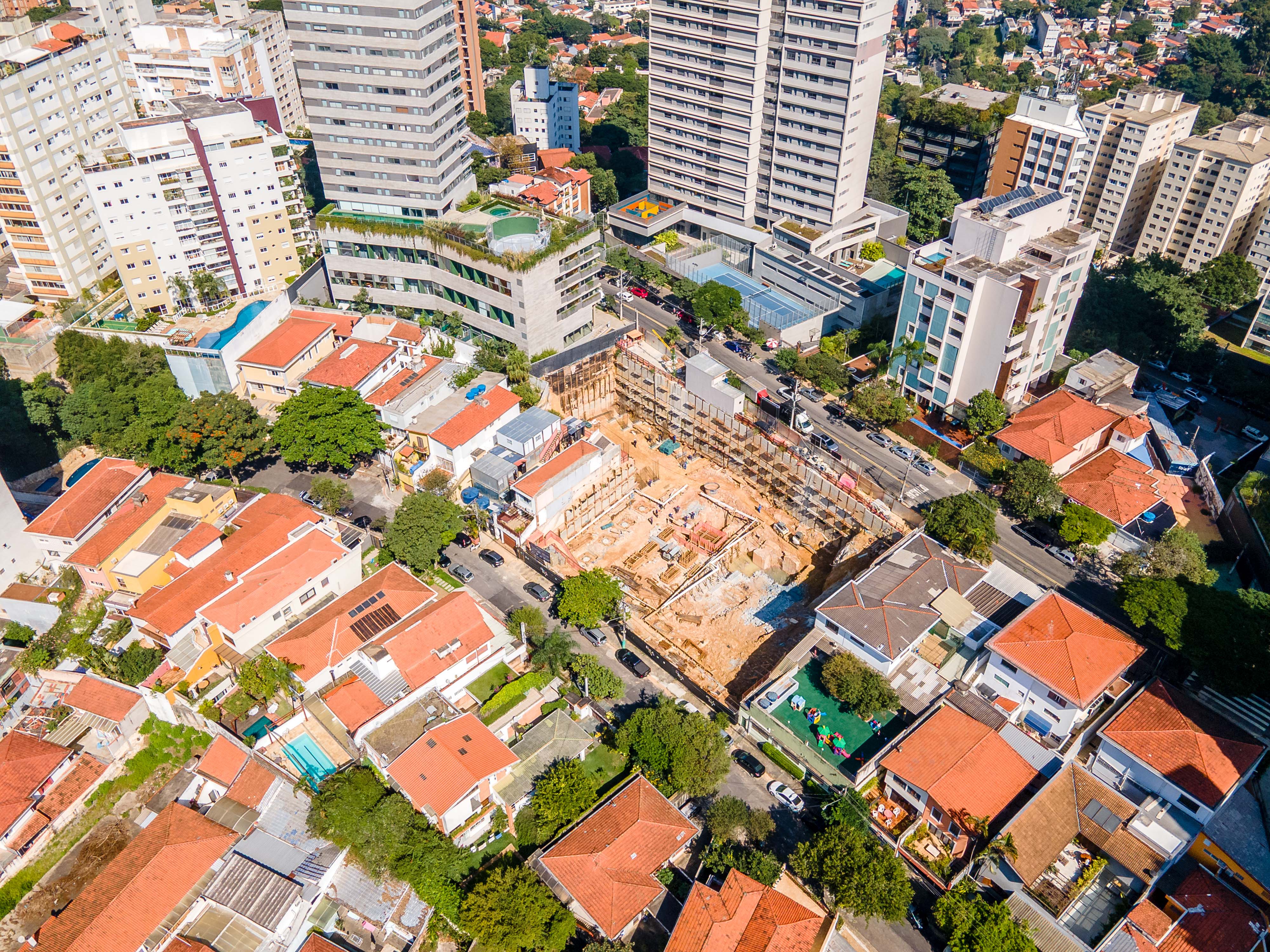 Imagem da obra em andamento